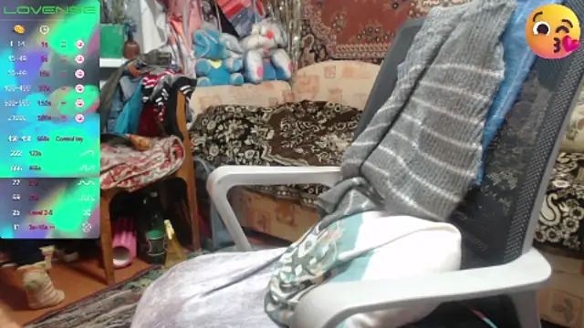 sweetbbabe online show from November 15, 2025, 1:59 pm