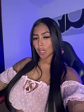 Snapshot of meganjames1 chatting on February 17, 2026, 12:08 am meganjames1 online show from February 17, 2026, 12:08 am