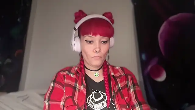 Snapshot of FRRANNKIE chatting on June 18, 2026, 11:21 pm FRRANNKIE online show from June 18, 2026, 11:21 pm