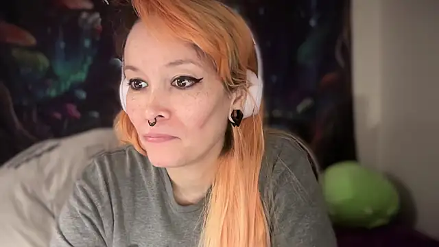 Snapshot of FRRANNKIE chatting on February 17, 2026, 6:00 am FRRANNKIE online show from February 17, 2026, 6:00 am