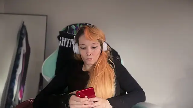 Snapshot of FRRANNKIE chatting on February 20, 2026, 11:34 am FRRANNKIE online show from February 20, 2026, 11:34 am