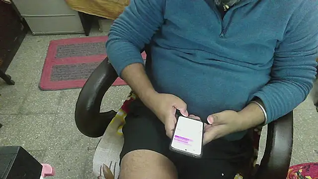 rentarob online show from December 4, 2025, 6:18 pm