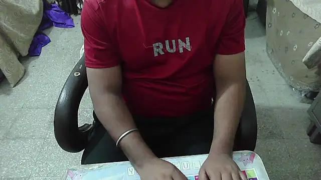 rentarob online show from October 10, 2025, 9:04 pm