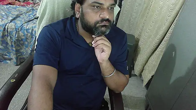 rentarob online show from November 7, 2025, 3:44 am