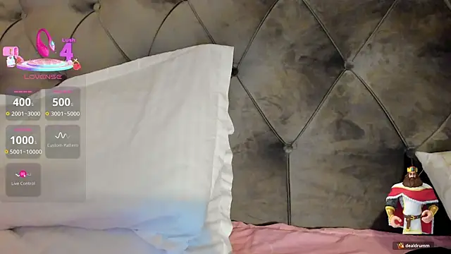 Kailynn Moenn online show from October 26, 2025, 9:15 pm