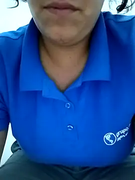 Snapshot of Morenitha-XXX chatting on February 20, 2026, 10:01 pm Morenitha-XXX online show from February 20, 2026, 10:01 pm
