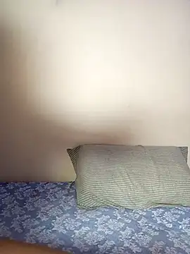 Hotlisa online show from February 19, 2026, 4:48 pm