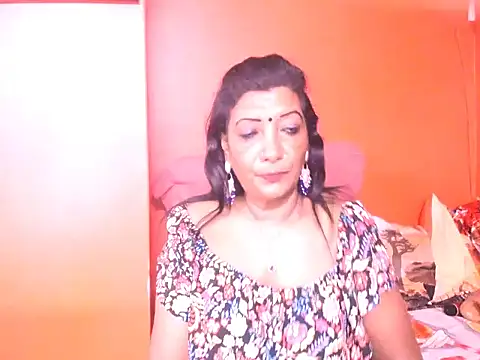 indiansarika65 online show from March 26, 2026, 4:33 am