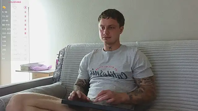 Snapshot of more__than__love chatting on July 23, 2026, 3:48 am more than love online show from July 23, 2026, 3:48 am
