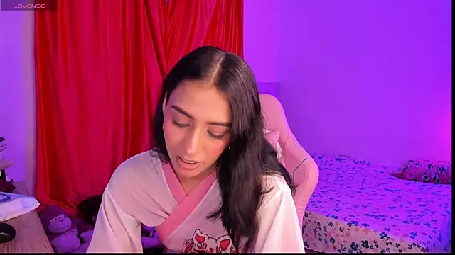 Snapshot of LucianaCarter chatting on December 18, 2025, 8:19 am LucianaCarter online show from December 18, 2025, 8:19 am