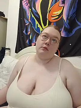 Snapshot of Sexycurvyemilyy chatting on July 9, 2026, 9:58 pm Sexycurvyemilyy online show from July 9, 2026, 9:58 pm