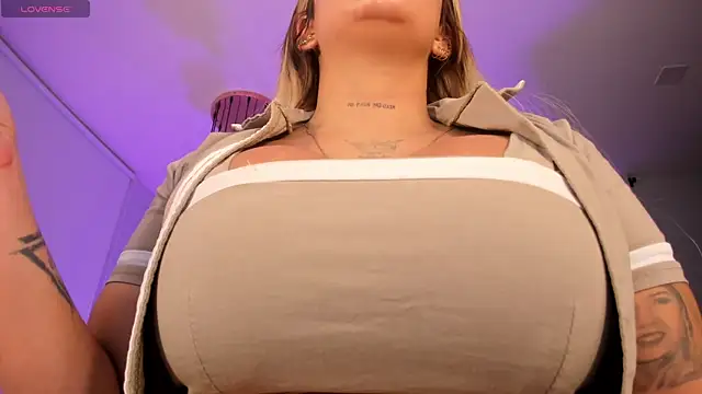 SophiePalmer online show from February 25, 2026, 10:59 am