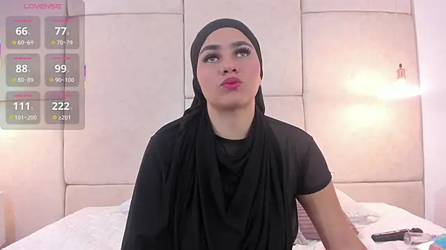 Snapshot of abby_gibson chatting on November 27, 2025, 6:52 pm abby gibson online show from November 27, 2025, 6:52 pm