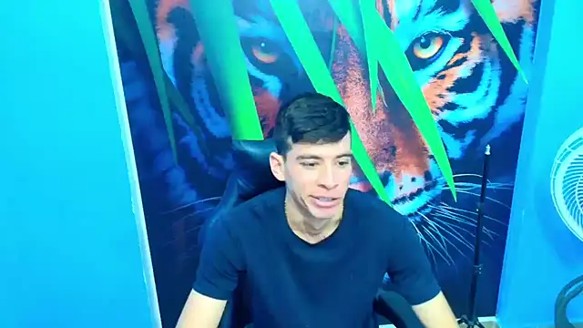 Snapshot of DEIBY_BABY chatting on September 19, 2025, 5:39 pm DEIBY BABY online show from September 19, 2025, 5:39 pm