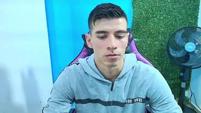 Snapshot of DEIBY_BABY chatting on February 1, 2025, 8:26 pm DEIBY BABY online show from February 1, 2025, 8:26 pm