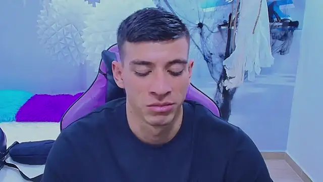 Snapshot of DEIBY_BABY chatting on November 1, 2025, 10:03 pm DEIBY BABY online show from November 1, 2025, 10:03 pm