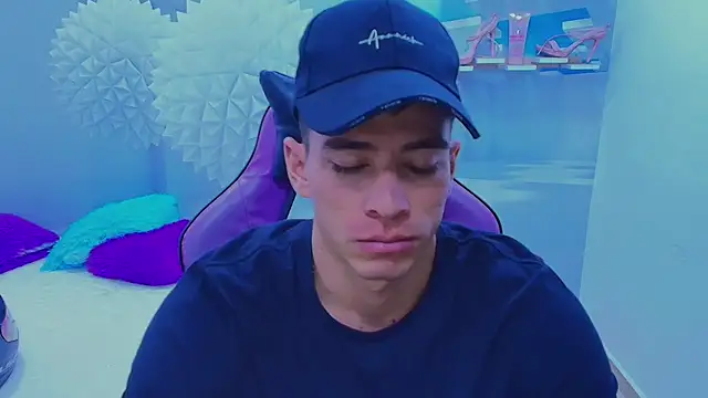 Snapshot of DEIBY_BABY chatting on November 19, 2025, 7:47 pm DEIBY BABY online show from November 19, 2025, 7:47 pm