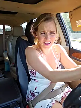 SkyelarSommer online show from February 10, 2025, 9:04 pm