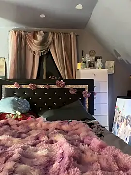 DominiqueX0 online show from April 10, 2026, 4:19 am