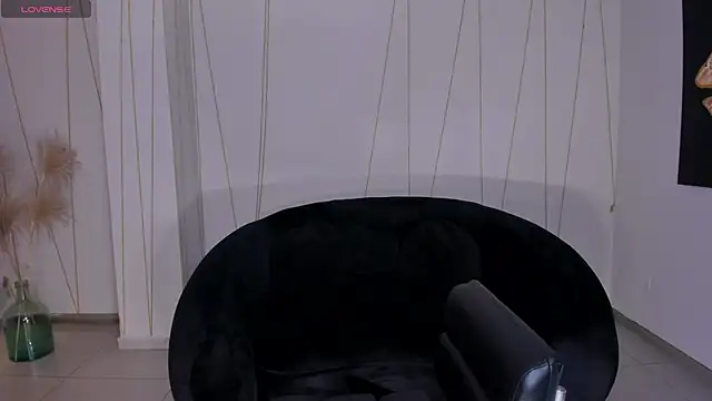 SunnyRivers online show from December 2, 2025, 3:03 pm