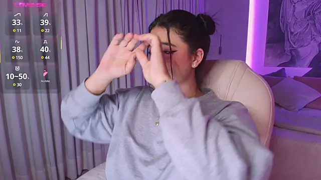 nathalie rivers online show from March 12, 2025, 3:24 am