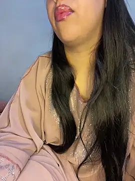 Mayacrayzi online show from September 11, 2025, 10:26 am