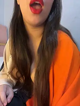 Mayacrayzi online show from February 4, 2025, 9:17 am