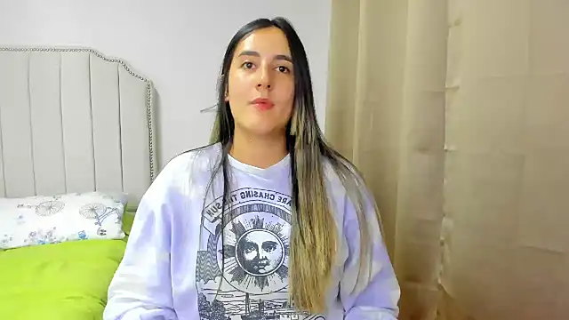 Snapshot of Hanna86 chatting on November 11, 2025, 11:31 pm Hanna86 online show from November 11, 2025, 11:31 pm