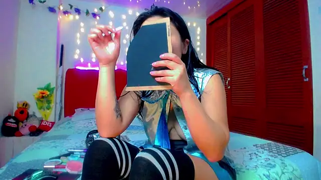 Snapshot of akai_krazna chatting on January 8, 2026, 4:40 am akai krazna online show from January 8, 2026, 4:40 am