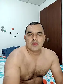 Snapshot of Angeelus2 chatting on November 2, 2025, 5:29 pm Angeelus2 online show from November 2, 2025, 5:29 pm