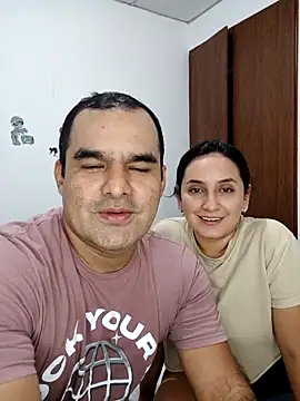 Snapshot of Angeelus2 chatting on November 26, 2025, 3:56 pm Angeelus2 online show from November 26, 2025, 3:56 pm