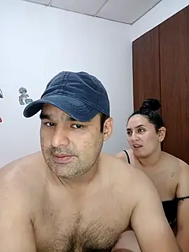 Snapshot of Angeelus2 chatting on December 4, 2025, 6:29 pm Angeelus2 online show from December 4, 2025, 6:29 pm