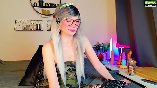 Snapshot of Kittychatte chatting on March 16, 2025, 8:54 am Kittychatte online show from March 16, 2025, 8:54 am