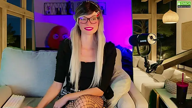 Snapshot of Kittychatte chatting on October 2, 2025, 8:01 pm Kittychatte online show from October 2, 2025, 8:01 pm