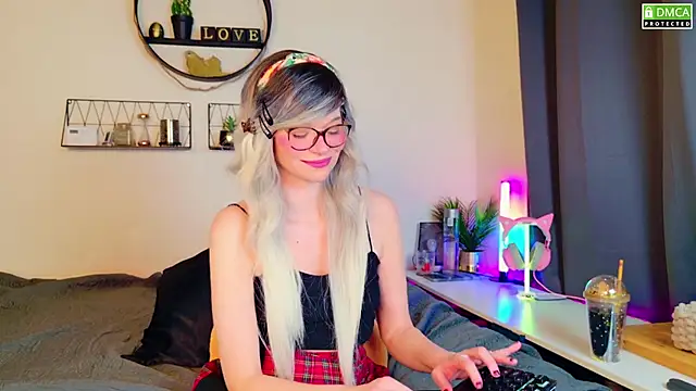 Snapshot of Kittychatte chatting on March 3, 2025, 8:54 pm Kittychatte online show from March 3, 2025, 8:54 pm