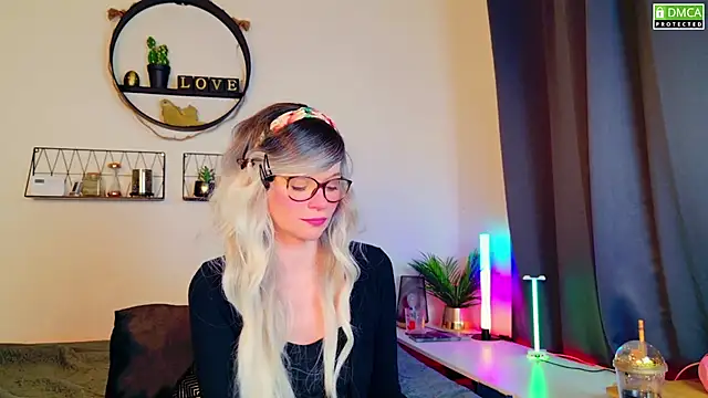 Snapshot of Kittychatte chatting on March 1, 2025, 7:30 am Kittychatte online show from March 1, 2025, 7:30 am