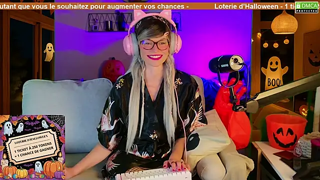 Snapshot of Kittychatte chatting on October 20, 2025, 8:09 pm Kittychatte online show from October 20, 2025, 8:09 pm