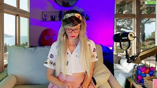 Snapshot of Kittychatte chatting on October 5, 2025, 9:22 am Kittychatte online show from October 5, 2025, 9:22 am