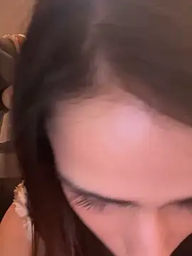 Snapshot of LaPetitechienne1 chatting on February 14, 2025, 4:20 pm LaPetitechienne1 online show from February 14, 2025, 4:20 pm