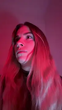 Snapshot of KissMissAngela chatting on November 1, 2025, 7:13 am KissMissAngela online show from November 1, 2025, 7:13 am