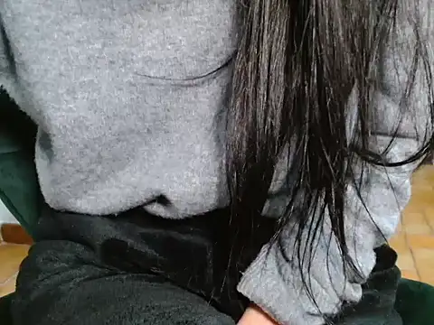 Snapshot of patatinahot87 chatting on January 9, 2026, 5:53 pm patatinahot87 online show from January 9, 2026, 5:53 pm