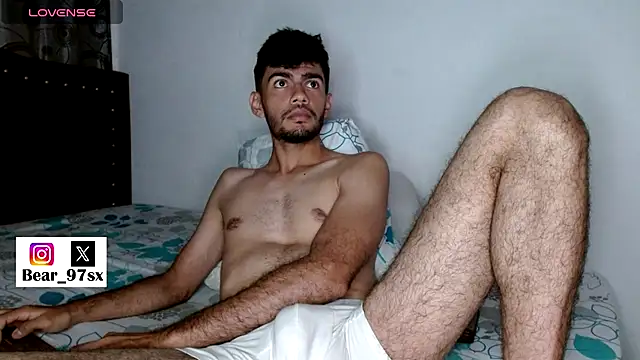 Snapshot of bear_97s chatting on January 8, 2026, 12:27 am bear 97s online show from January 8, 2026, 12:27 am