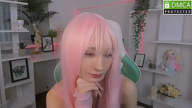 Katia Kim online show from October 21, 2025, 5:40 am