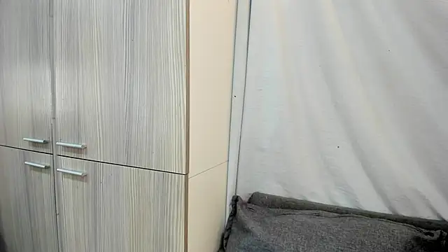 Mhelanny2 online show from April 5, 2026, 9:16 am