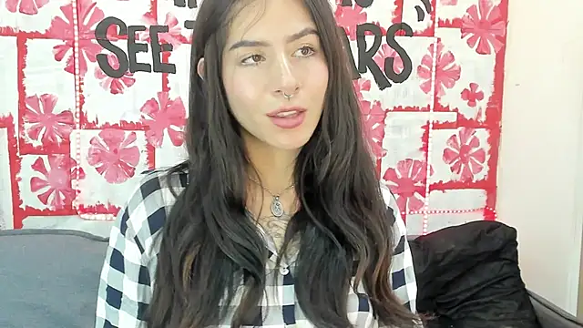 Mhelanny2 online show from March 7, 2025, 8:45 am