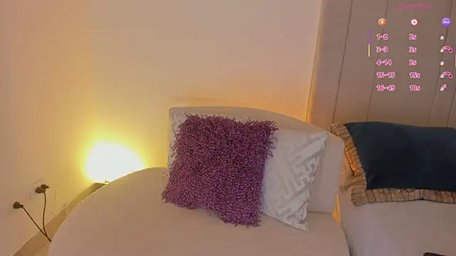 Snapshot of luisah_ chatting on May 19, 2026, 8:49 pm luisah online show from May 19, 2026, 8:49 pm