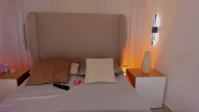 Snapshot of luisah_ chatting on January 16, 2026, 7:40 pm luisah online show from January 16, 2026, 7:40 pm