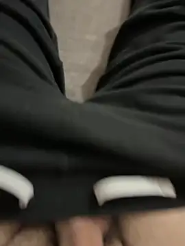 MoochedTape online show from October 26, 2025, 8:26 am