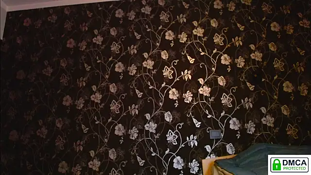 Snapshot of Sophi_Cute chatting on January 5, 2026, 5:27 pm Sophi Cute online show from January 5, 2026, 5:27 pm