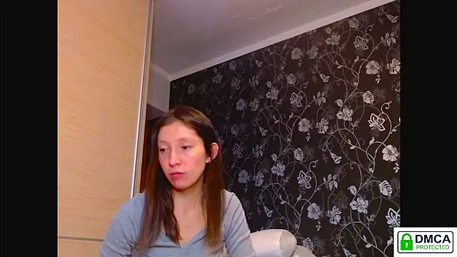 Snapshot of Sophi_Cute chatting on January 14, 2026, 1:15 pm Sophi Cute online show from January 14, 2026, 1:15 pm